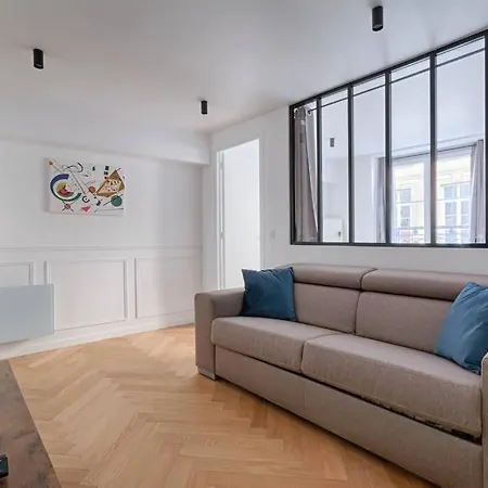 Mykeypers - Stylish & Luxury Duplex 2br-8p - Le Marais * Parigi